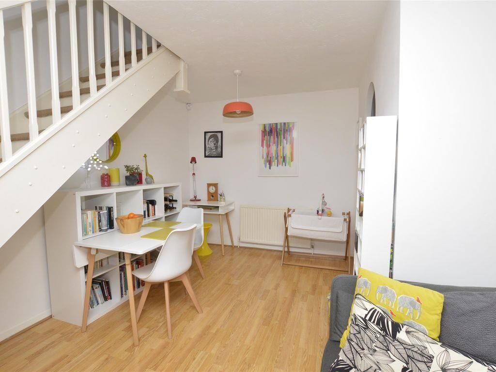 Property photo 3 of 6