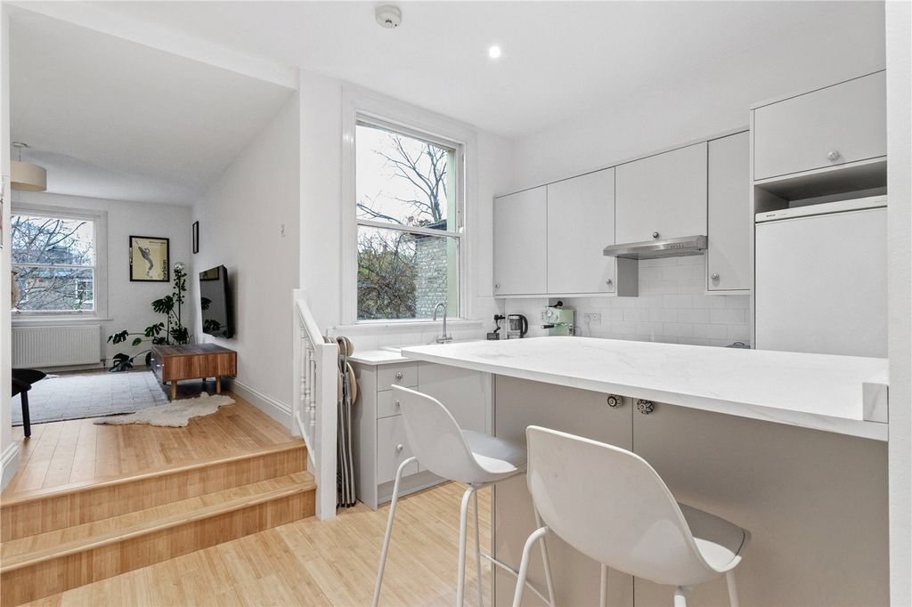 Property photo 3 of 10 Picture No. 07