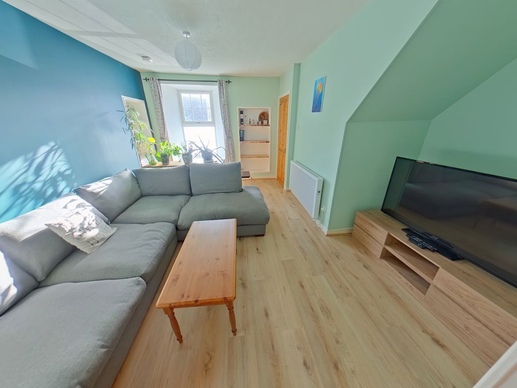 Property photo 3 of 10 Photo 9