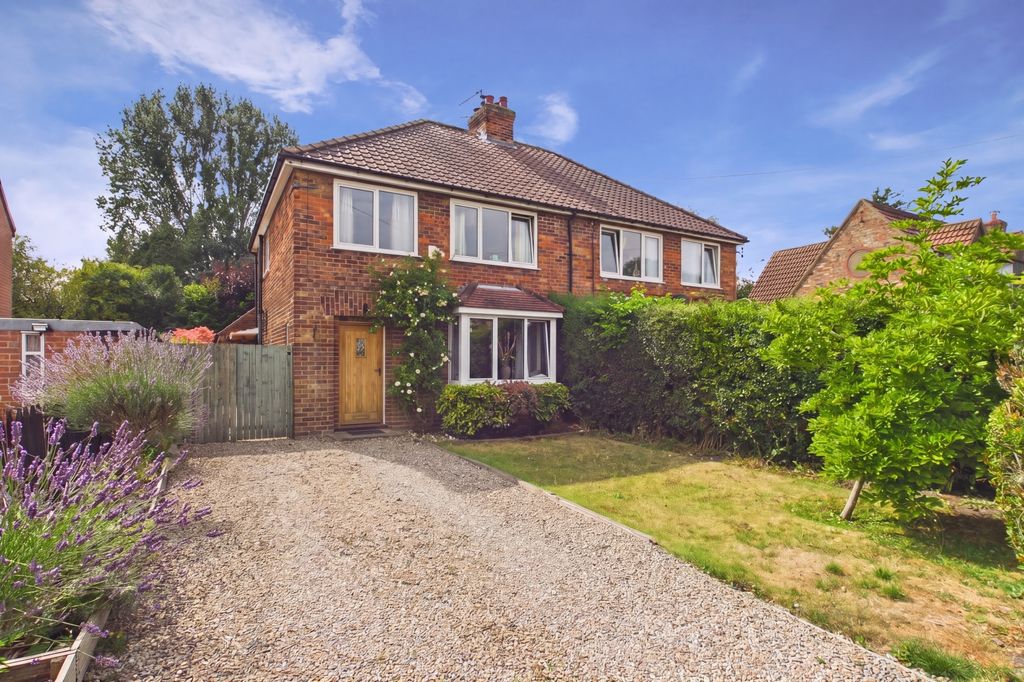 Property photo 1 of 14 Cam02279G0-Pr0157-Still023-001