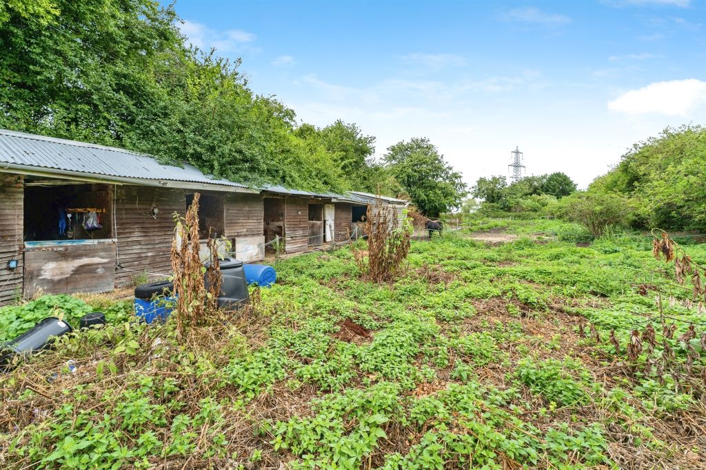 Property photo 3 of 11