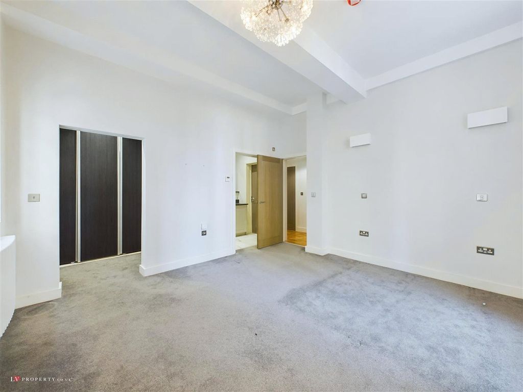 Additional image 6 of 2 bed flat for saleGreat Charles Street Queensway, Birmingham, West Midlands B3