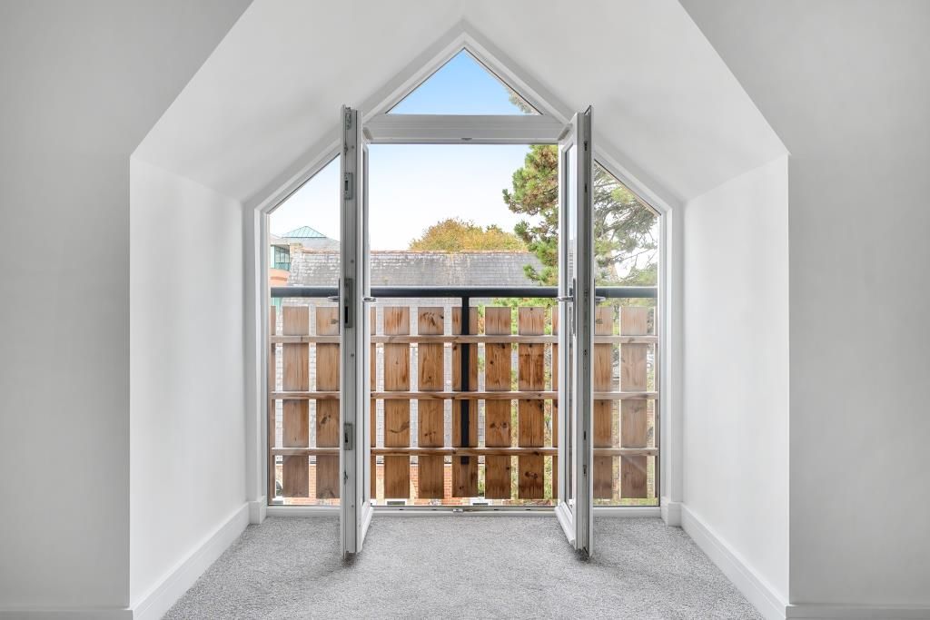 Property photo 3 of 20 Bedroom View