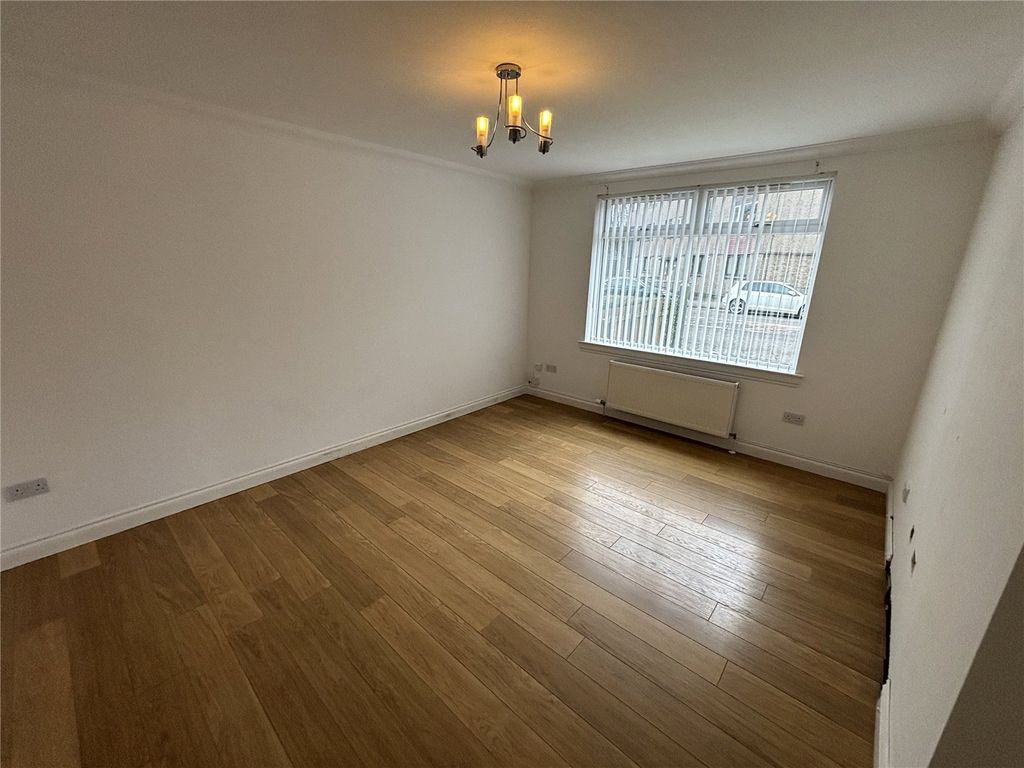 Property photo 3 of 14 Picture No. 19