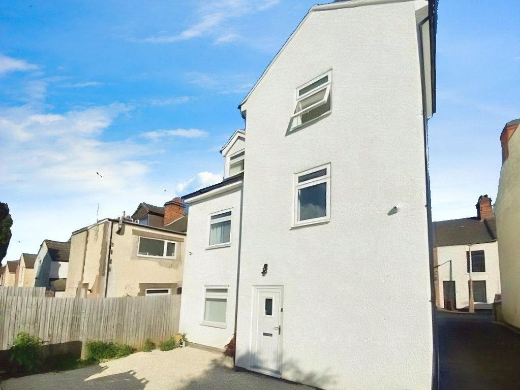 Property photo 1 of 6 Highfield Street