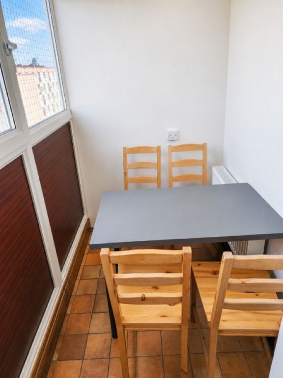 Property photo 3 of 12 1059773