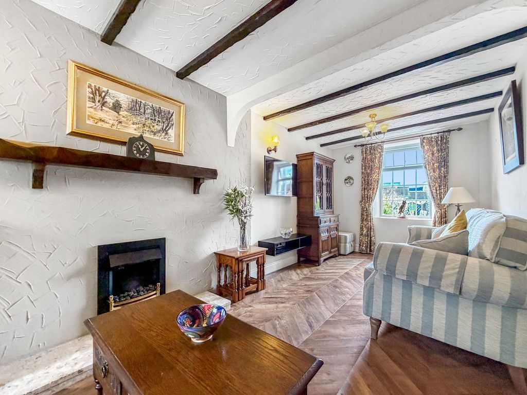 Property photo 3 of 31