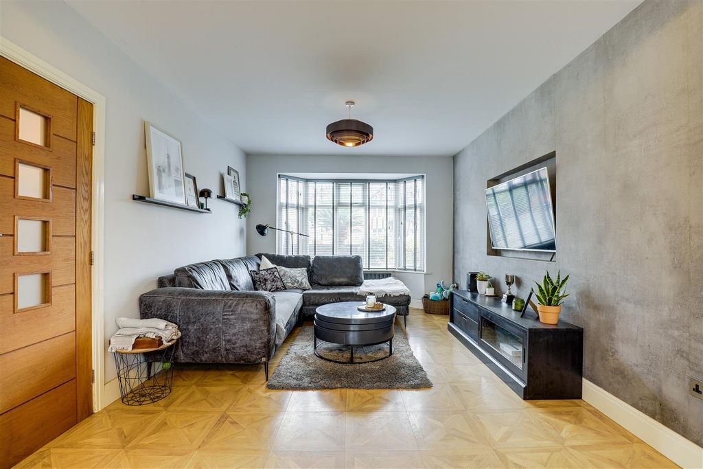 Property photo 3 of 20 Img_5711-Img_5715.Jpg