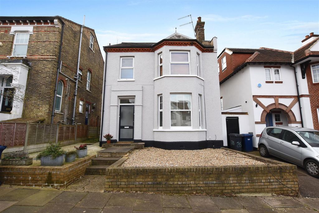 Property photo 1 of 11