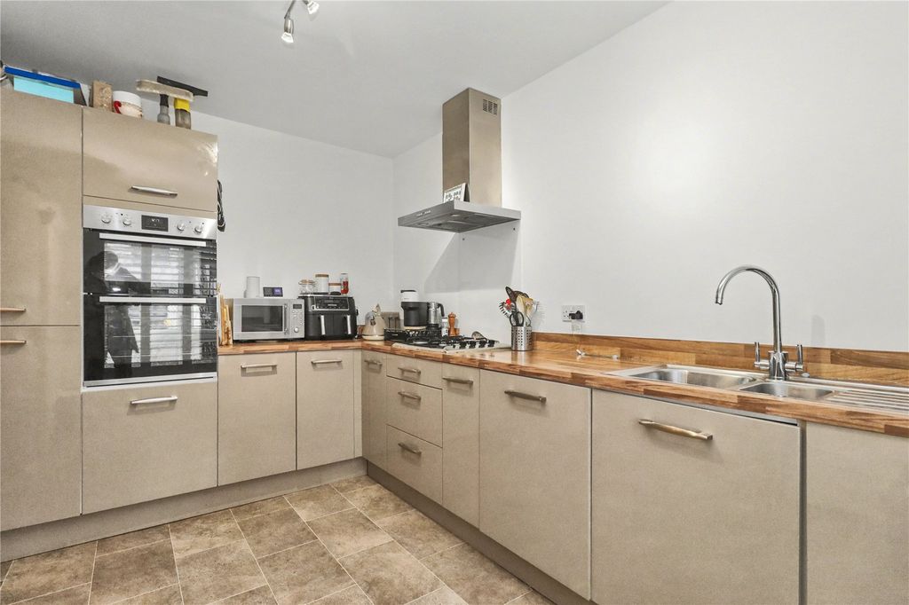 Property photo 3 of 14 Picture No. 22