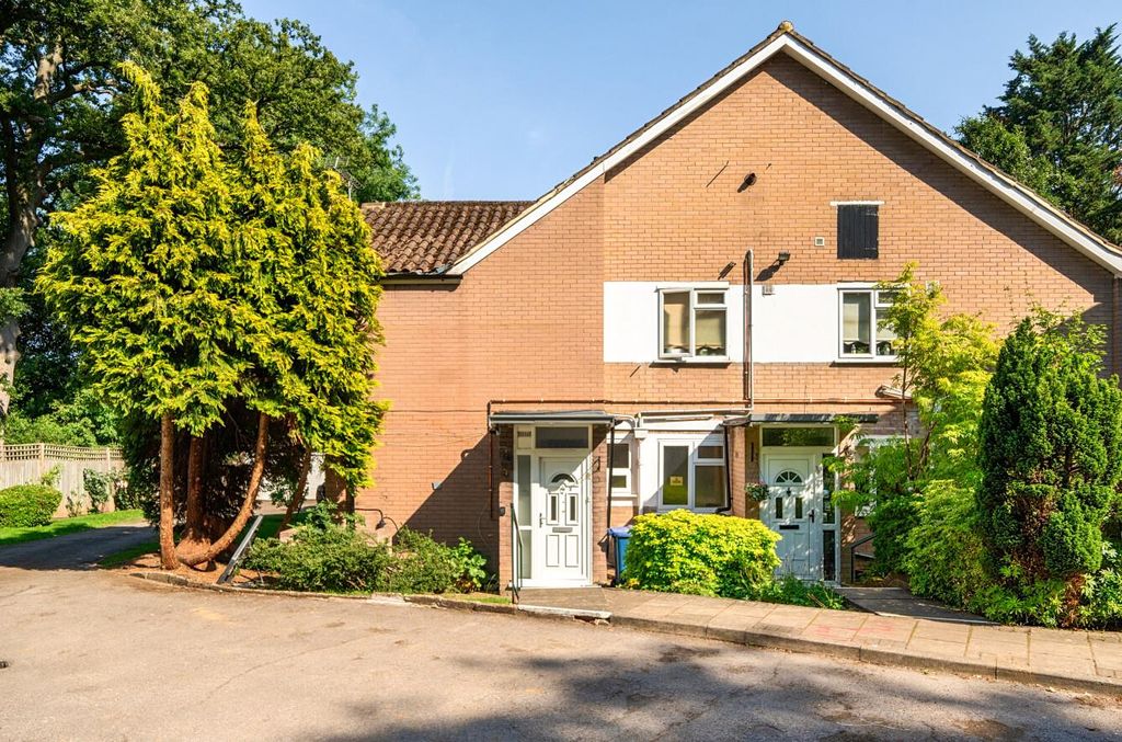 Property photo 1 of 14 Davidson Frost-Wellings, Dfw, Hewett Close, Stanmo