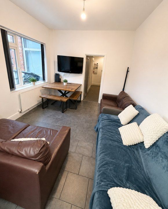 Property photo 1 of 13 9721787.Png