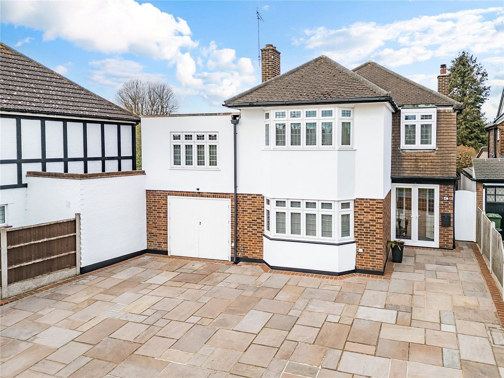 Property photo 1 of 26 Front