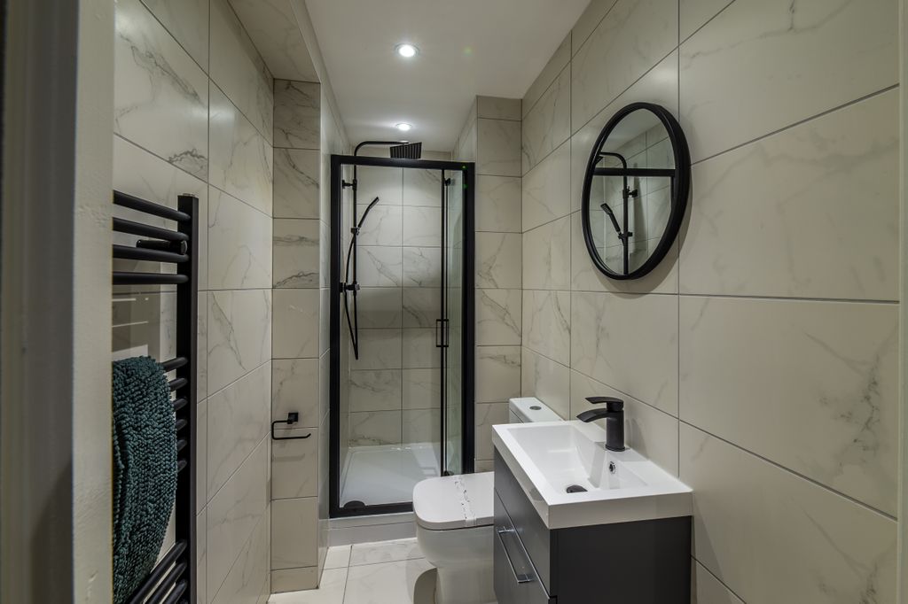 Property photo 2 of 5 Canning Place B208-004