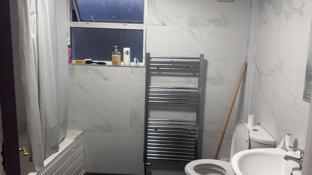 Property photo 2 of 3