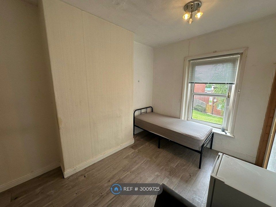 Property photo 1 of 25