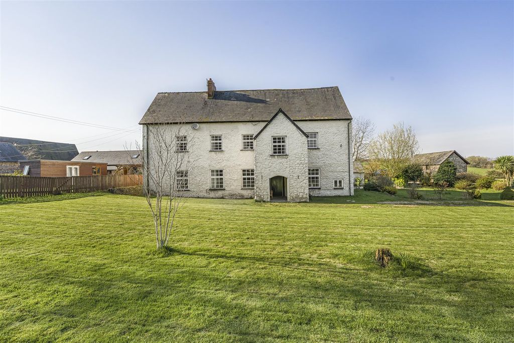 Property photo 1 of 39