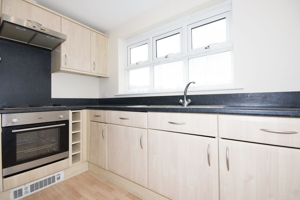 Property photo 2 of 7 Image (110)