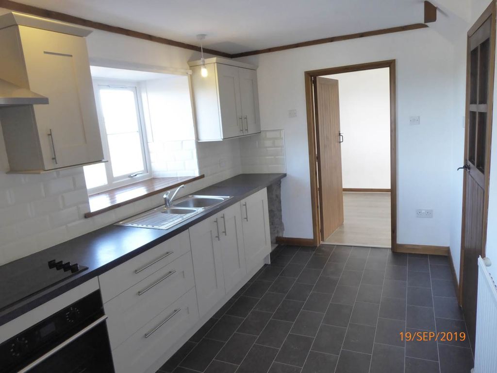 Property photo 3 of 15 P1090391