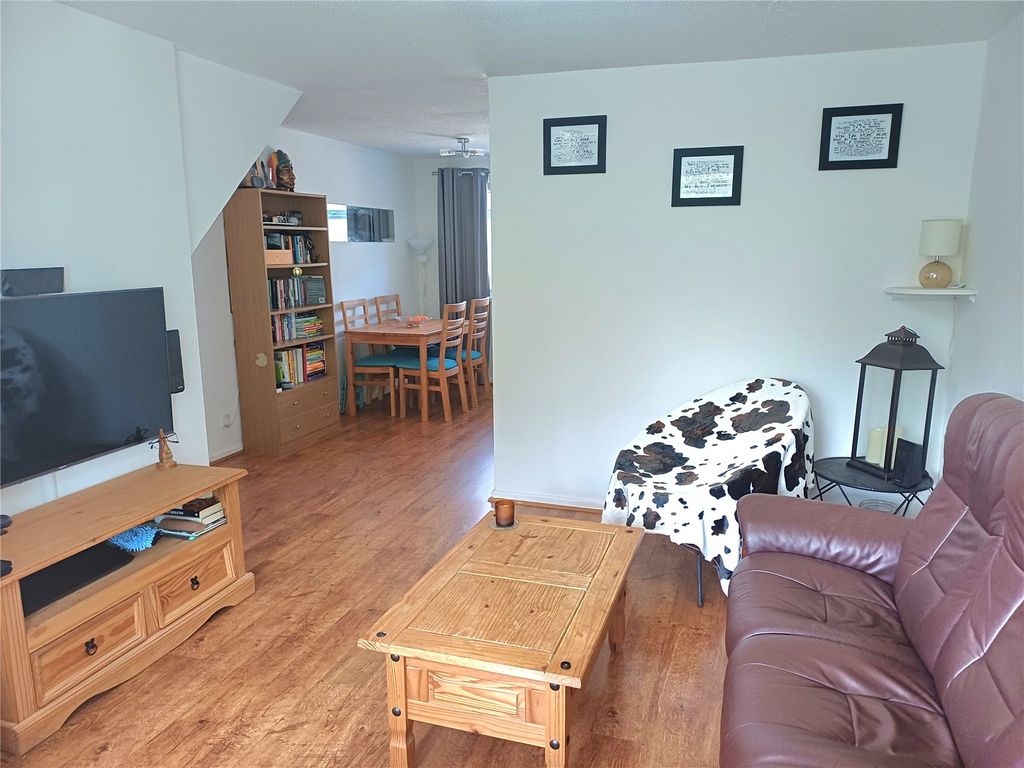 Property photo 2 of 11 Picture No. 01