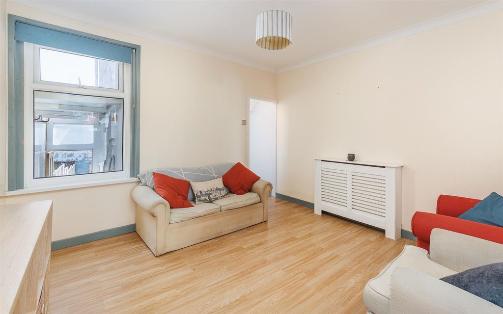 Property photo 2 of 22 17.Jpg