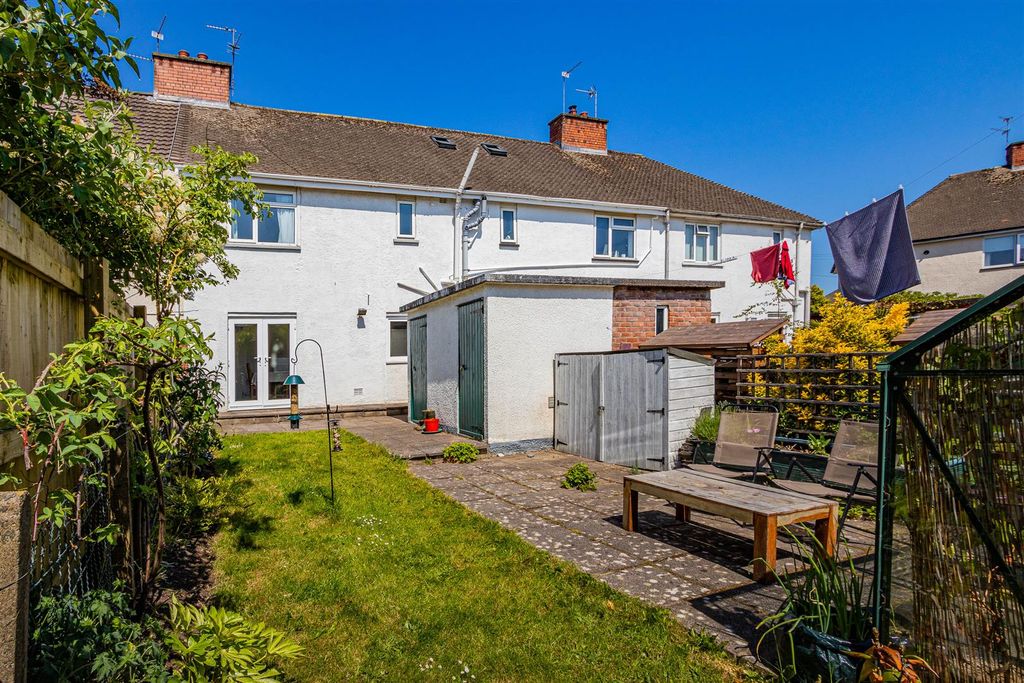 Property photo 3 of 14 Cornelly Close 7 (3 Of 14).Jpg