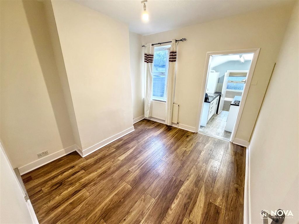 Property photo 3 of 14 Img_2856.Jpg