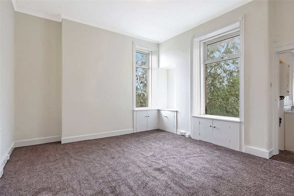 Property photo 3 of 12 Picture No. 04