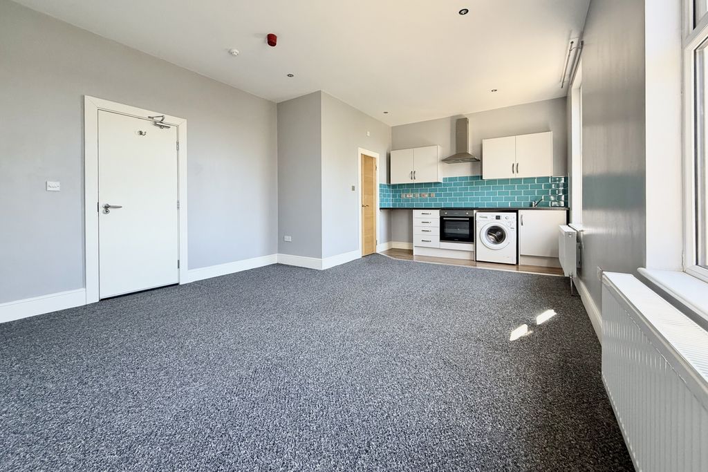 Property photo 2 of 7 2
