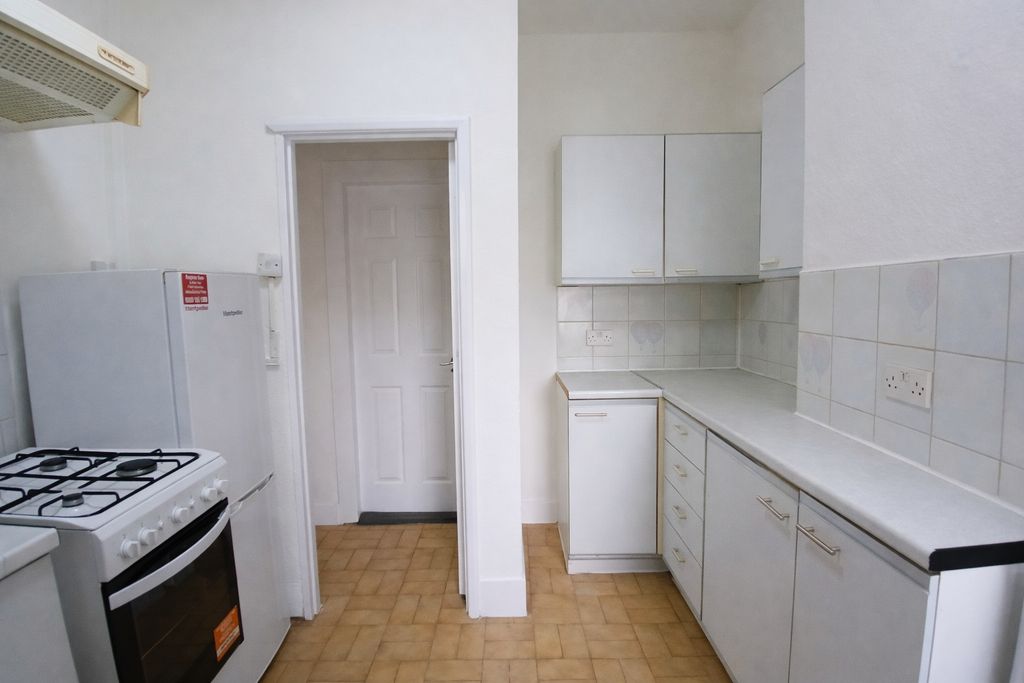 Property photo 3 of 8 Photo 2