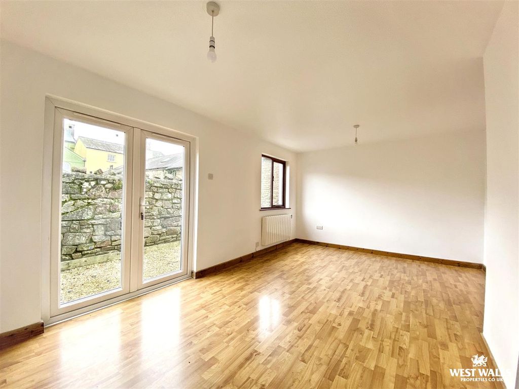 Property photo 2 of 15 Img_9759.Jpg