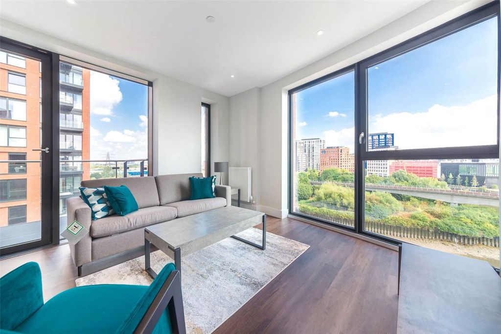 Property photo 3 of 9