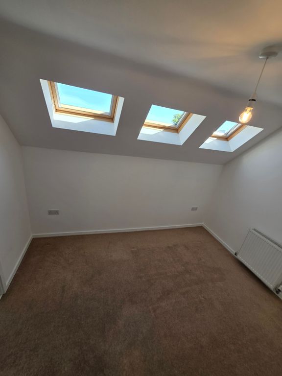 Property photo 3 of 5