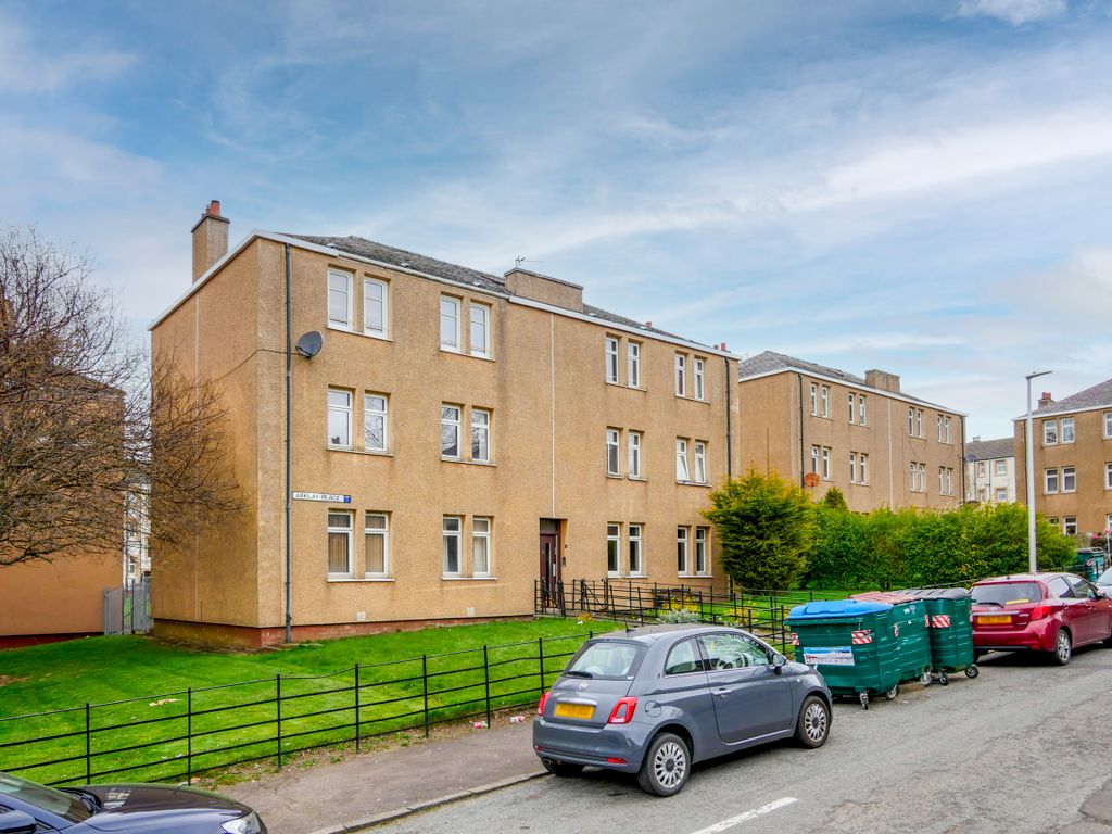 Property photo 1 of 11 Front