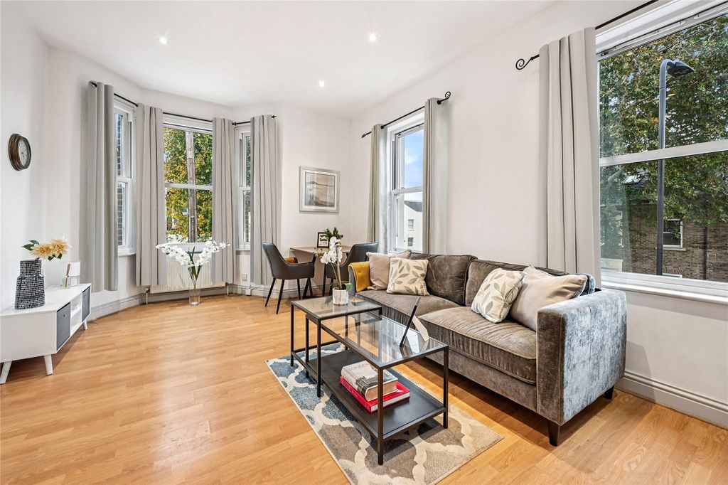 Property photo 1 of 14 Reception