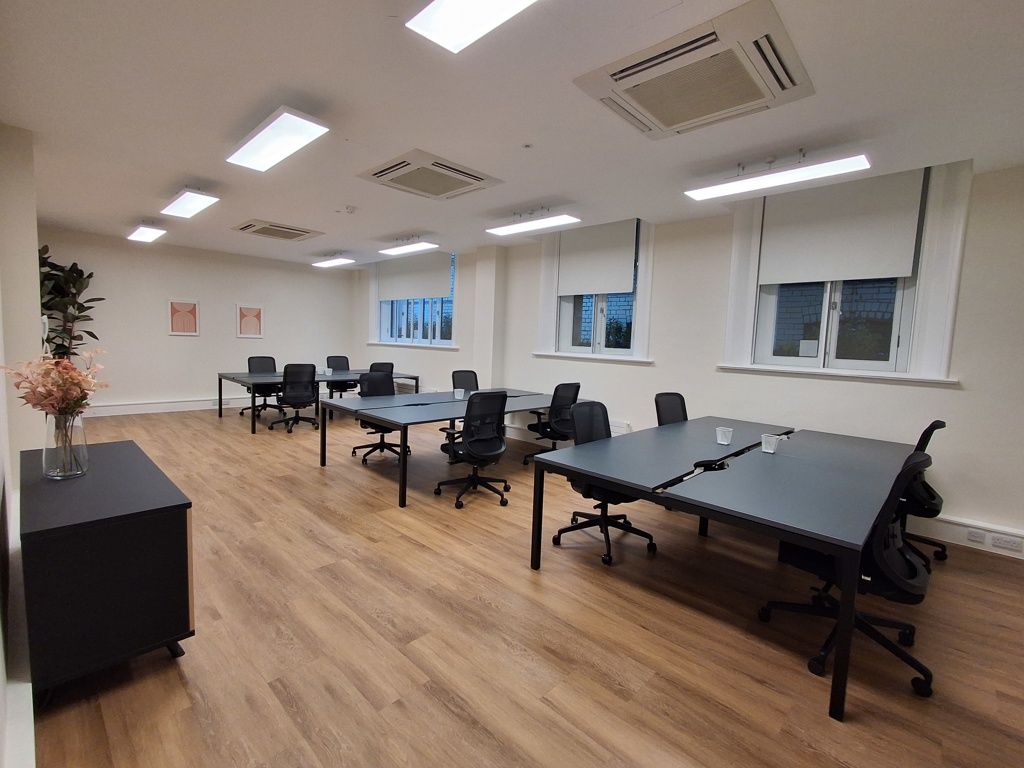 Property photo 3 of 6 Photo 15