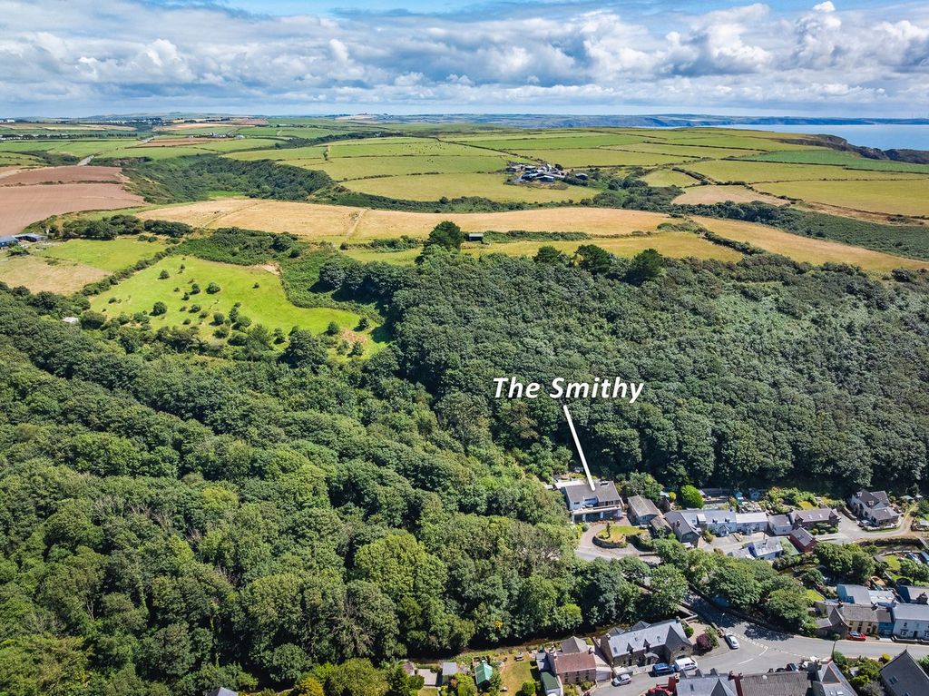 Property photo 1 of 36