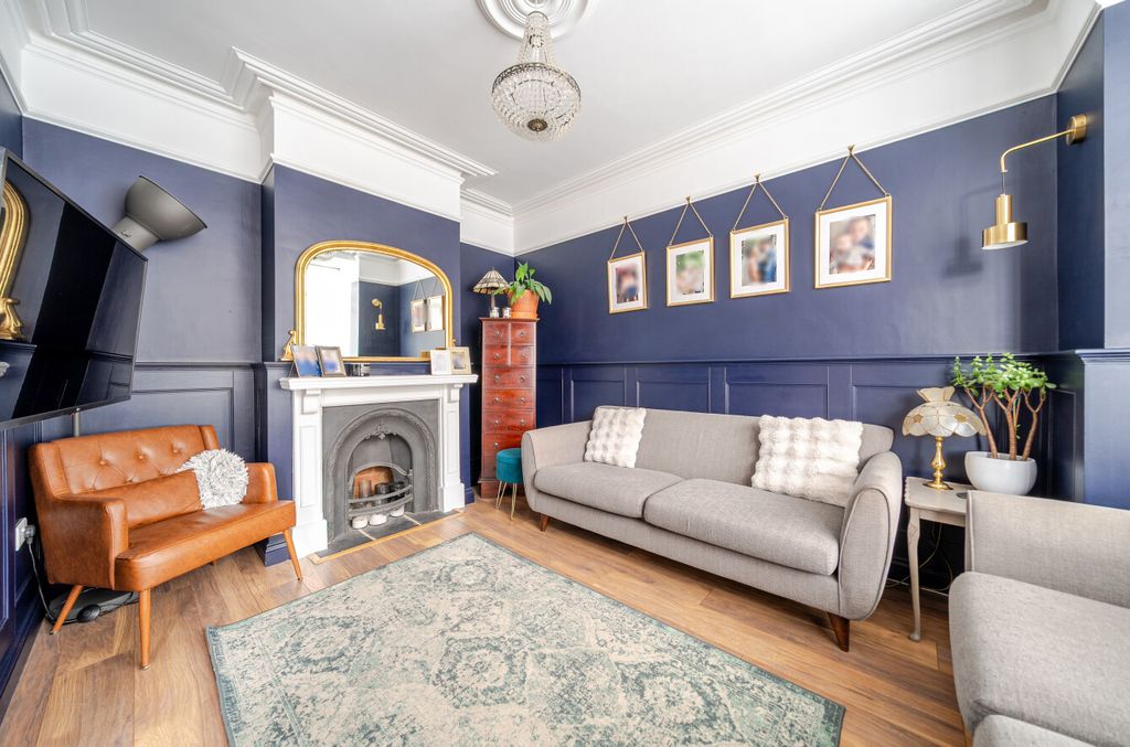 Property photo 3 of 14 1438696-24-69d7E7...