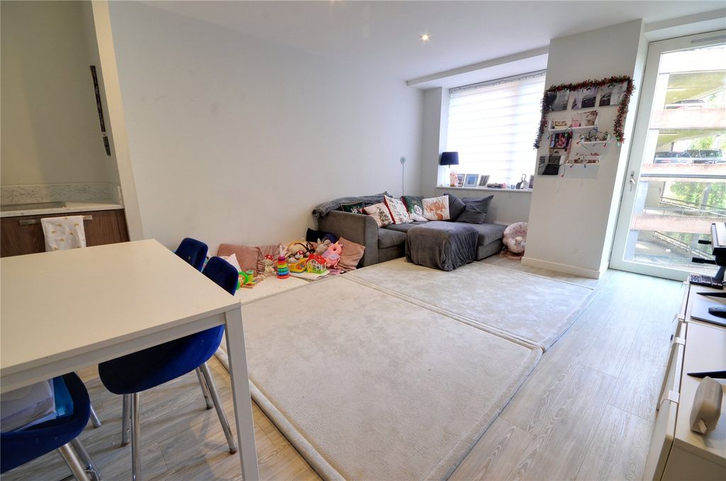 Property photo 2 of 11 Living/Diner/Kitchen