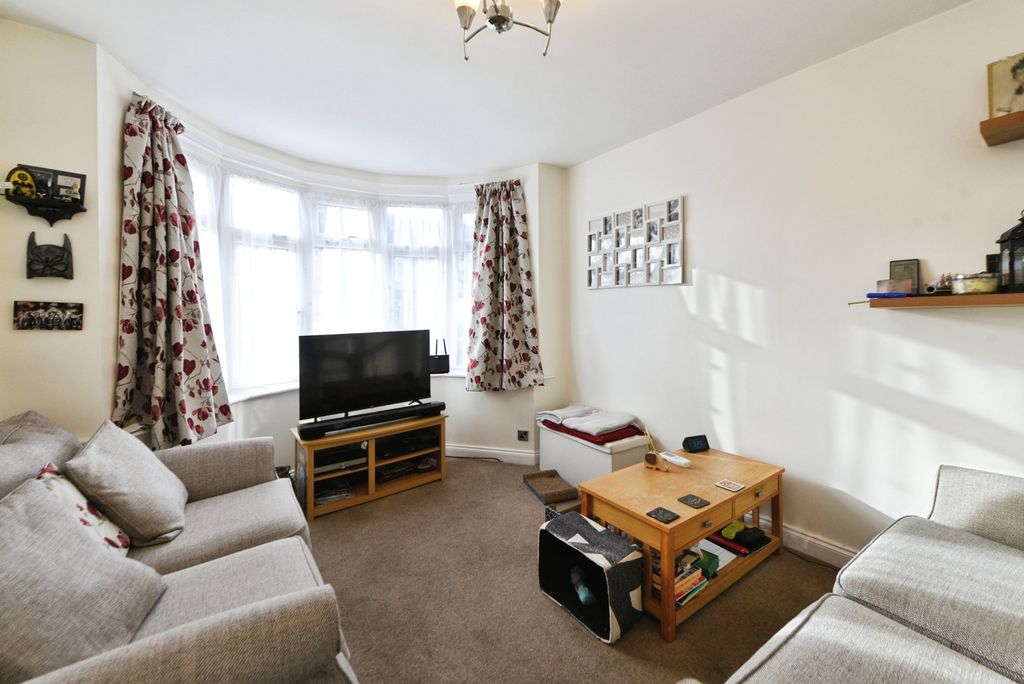 Property photo 2 of 16 Pbox-Img.Jpg