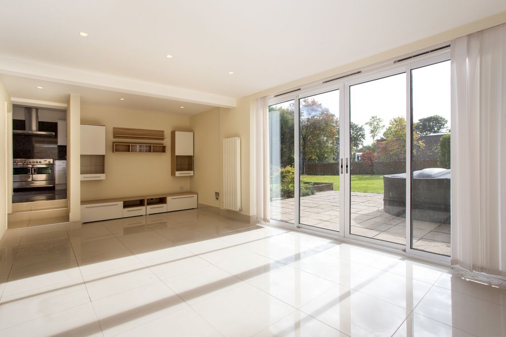 Property photo 2 of 17 2