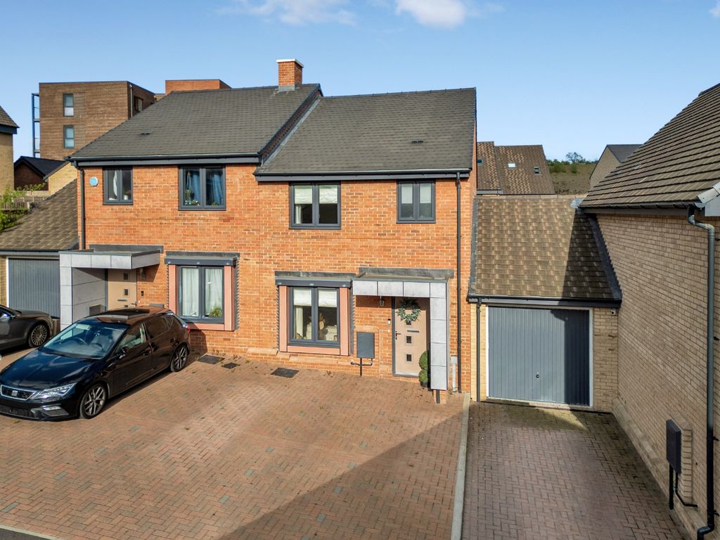 Property photo 1 of 20 5064570