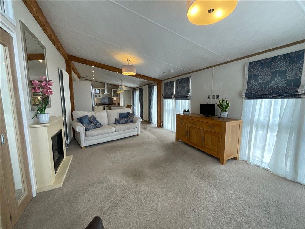 Property photo 2 of 7 Lounge Area