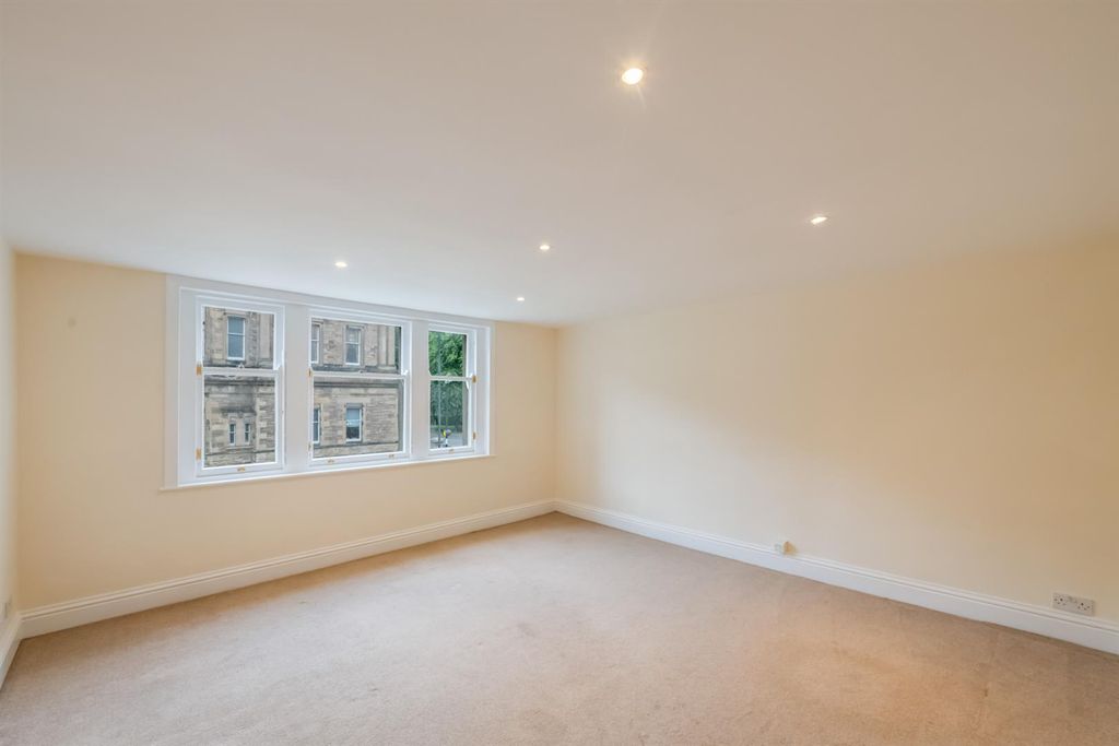 Additional image 20 of 4 bed link detached house for sale6 Albert Place, Stirling FK8