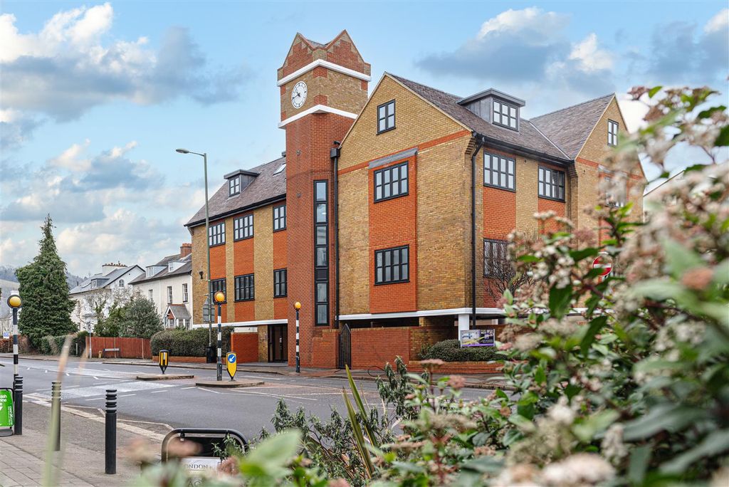 Property photo 1 of 11 4.Jpg