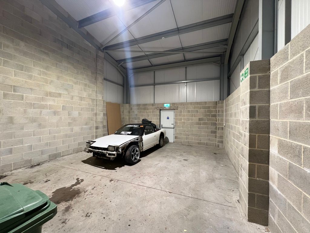 Property photo 3 of 6 Photo 7