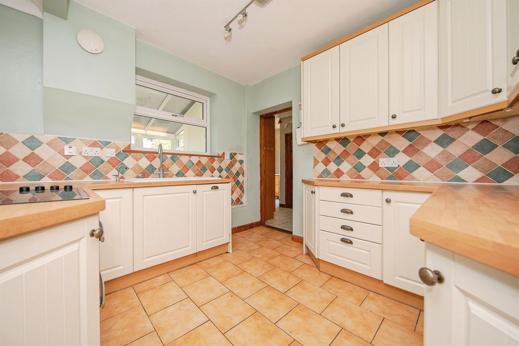 Property photo 3 of 17