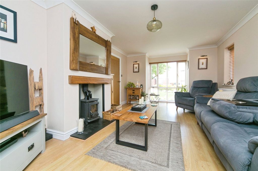 Property photo 3 of 22 Picture No. 04