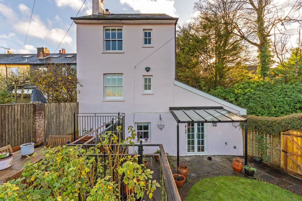 Property photo 1 of 22