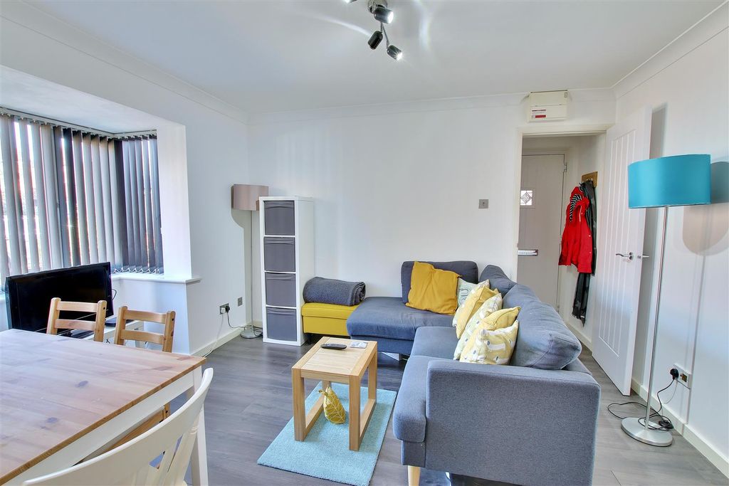 Property photo 2 of 10 Img_15893_3_Original.Jpg